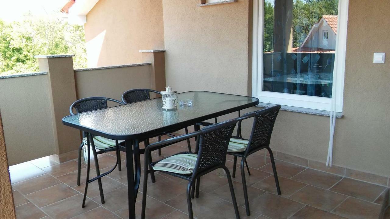 Apartments Anicic Coric Omišalj Εξωτερικό φωτογραφία