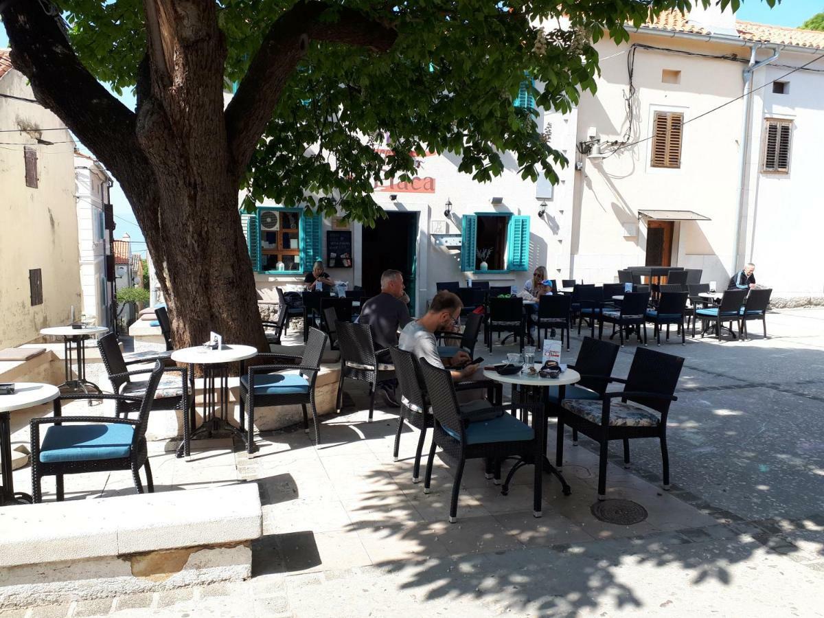 Apartments Anicic Coric Omišalj Εξωτερικό φωτογραφία